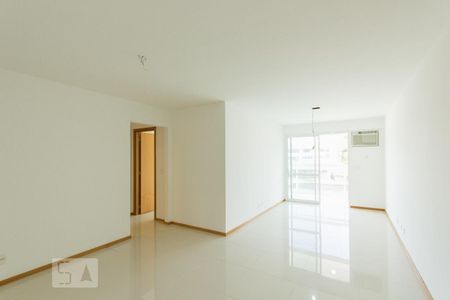 Sala de apartamento para alugar com 2 quartos, 90m² em Freguesia (jacarepaguá), Rio de Janeiro