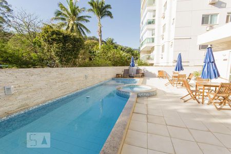 Apartamento para alugar com 90m², 2 quartos e 1 vagaPiscina