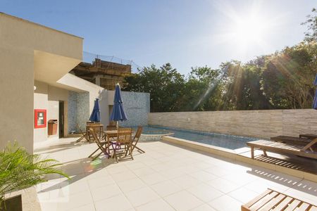 Apartamento para alugar com 90m², 2 quartos e 1 vagaPiscina