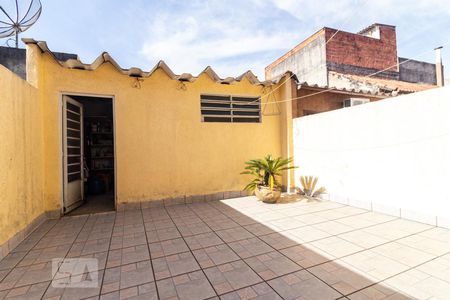 Casa para alugar com 120m², 3 quartos e 2 vagasQuintal