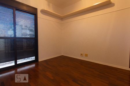 Apartamento à venda com 240m², 3 quartos e 3 vagas Apartamento à venda com 240m², 3 quartos e 3 vagasQuarto 2