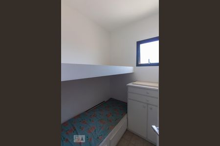 Apartamento à venda com 240m², 3 quartos e 3 vagas Apartamento à venda com 240m², 3 quartos e 3 vagasQuarto - Área de Serviço