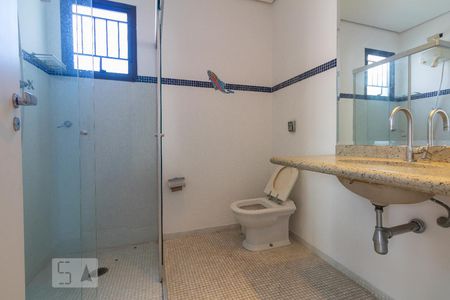 Apartamento à venda com 240m², 3 quartos e 3 vagas Apartamento à venda com 240m², 3 quartos e 3 vagasBanheiro - Cobertura