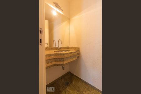 Lavabo de apartamento à venda com 3 quartos, 240m² em Brooklin Paulista, São Paulo