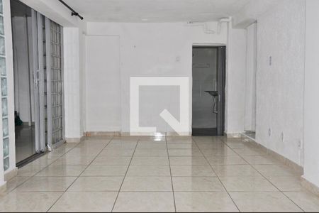 Sala de casa à venda com 2 quartos, 171m² em Parque Peruche, São Paulo