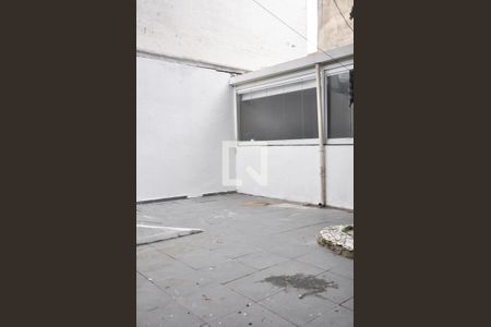 Casa à venda com 171m², 2 quartos e 2 vagasGaragem - Quintal