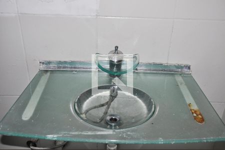 Casa à venda com 171m², 2 quartos e 2 vagasBanheiro - Pia