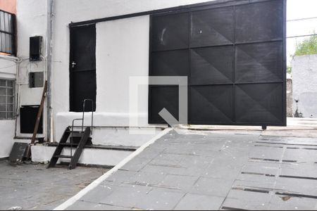 Casa à venda com 171m², 2 quartos e 2 vagasGaragem - Quintal