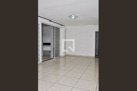 Sala de casa à venda com 2 quartos, 171m² em Parque Peruche, São Paulo