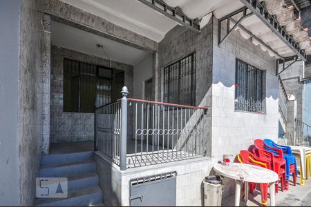 Casa à venda com 20m², 1 quarto e sem vaga Casa à venda com 20m², 1 quarto e sem vagaFachada - Entrada Varanda