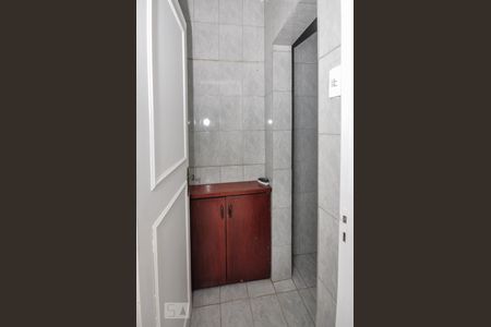 Casa à venda com 20m², 1 quarto e sem vaga Casa à venda com 20m², 1 quarto e sem vagaBanheiro