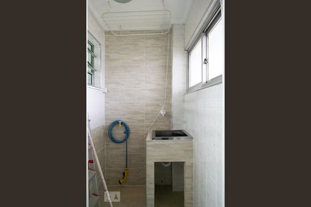 Apartamento à venda com 60m², 2 quartos e sem vagaÁREA SERVIÇO