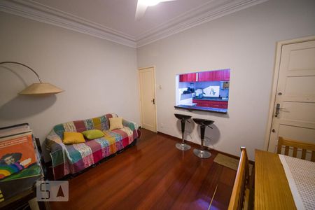 Sala de apartamento para alugar com 3 quartos, 90m² em Icaraí, Niterói