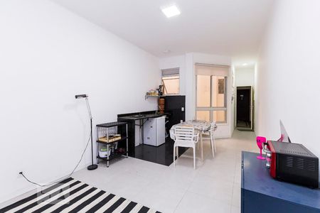 Sala de apartamento para alugar com 1 quarto, 41m² em Catete, Rio de Janeiro