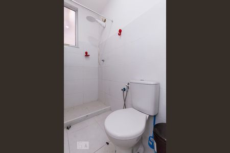 Banheiro de apartamento para alugar com 1 quarto, 41m² em Catete, Rio de Janeiro