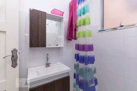 Banheiro de apartamento para alugar com 1 quarto, 41m² em Catete, Rio de Janeiro