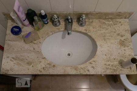 Detalhe do banheiro 2 de casa à venda com 2 quartos, 90m² em Vila Dom Pedro I, São Paulo