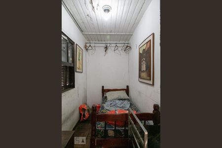 Casa à venda com 90m², 2 quartos e 2 vagasQuarto de serviço