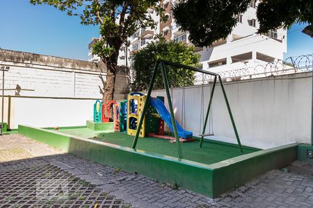 Apartamento à venda com 65m², 3 quartos e 1 vaga Apartamento à venda com 65m², 3 quartos e 1 vagaÁrea Comum - Parque infantil