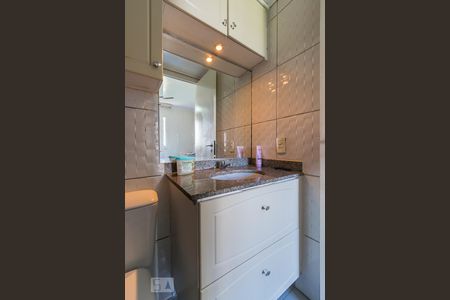 Apartamento à venda com 65m², 3 quartos e 1 vaga Apartamento à venda com 65m², 3 quartos e 1 vagaBanheiro da Suíte