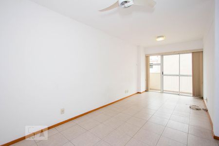 Apartamento para alugar com 84m², 3 quartos e 1 vagaSala