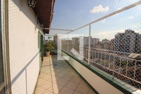 Apartamento para alugar com 100m², 1 quarto e 1 vaga Apartamento para alugar com 100m², 1 quarto e 1 vagaTerraço