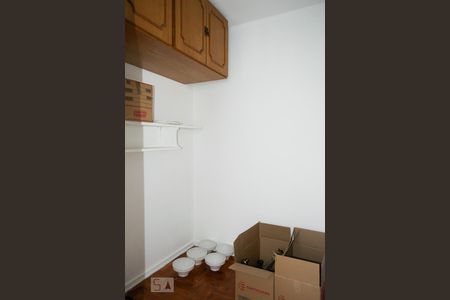 Apartamento para alugar com 70m², 2 quartos e sem vagaQUARTO SERVIÇO