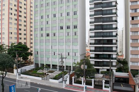 VISTA SALA de apartamento à venda com 2 quartos, 70m² em Santana, São Paulo