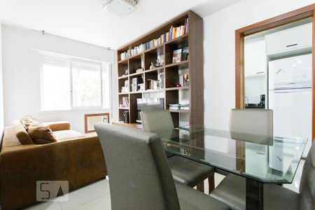 Sala de apartamento para alugar com 1 quarto, 41m² em Jardim do Salso, Porto Alegre
