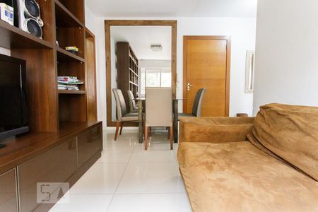 Sala de apartamento para alugar com 1 quarto, 41m² em Jardim do Salso, Porto Alegre