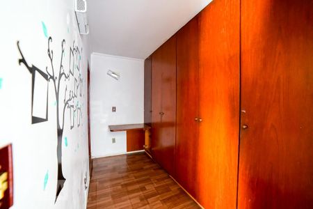 Apartamento para alugar com 149m², 3 quartos e 2 vagas Apartamento para alugar com 149m², 3 quartos e 2 vagasCloset