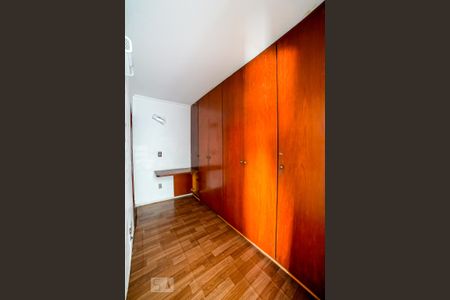 Apartamento para alugar com 149m², 3 quartos e 2 vagas Apartamento para alugar com 149m², 3 quartos e 2 vagasCloset