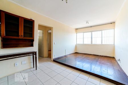 Sala de apartamento para alugar com 3 quartos, 149m² em Vila Santa Terezinha (zona Norte), São Paulo