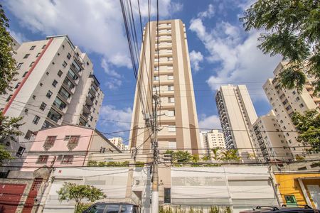 Apartamento para alugar com 69m², 2 quartos e 1 vagaFachada