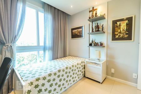 Apartamento à venda com 168m², 3 quartos e 2 vagas Apartamento à venda com 168m², 3 quartos e 2 vagasQuarto 1