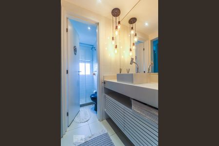 Apartamento à venda com 168m², 3 quartos e 2 vagas Apartamento à venda com 168m², 3 quartos e 2 vagasBanheiro Quarto 2 - Suíte