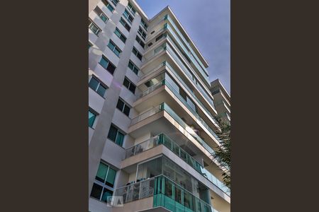 Apartamento à venda com 168m², 3 quartos e 2 vagas Apartamento à venda com 168m², 3 quartos e 2 vagasFachada