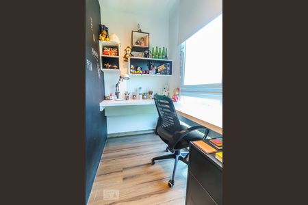 Apartamento à venda com 168m², 3 quartos e 2 vagas Apartamento à venda com 168m², 3 quartos e 2 vagasCloset Quarto 2 - Suíte