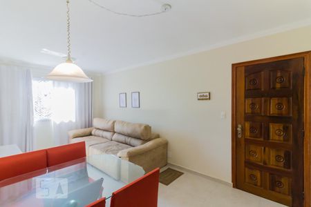 Apartamento para alugar com 67m², 2 quartos e 1 vagaSala