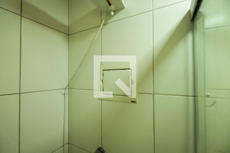 Banheiro de kitnet/studio para alugar com 0 quarto, 35m² em Vila Gomes Cardim, São Paulo
