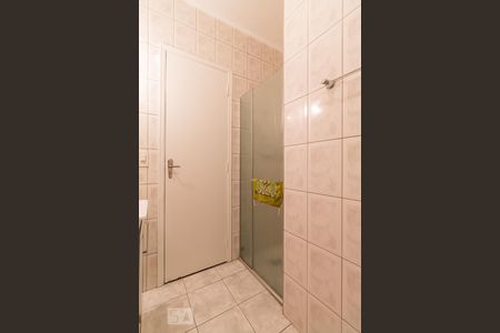 Casa à venda com 180m², 3 quartos e 2 vagasBanheiro