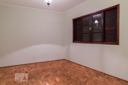 Quarto 01  de casa à venda com 3 quartos, 180m² em Chácara Mafalda, São Paulo