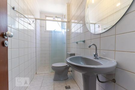 Banheiro de apartamento para alugar com 1 quarto, 42m² em Botafogo, Campinas