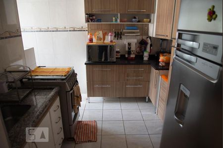 Cozinha  de apartamento para alugar com 2 quartos, 57m² em Moinho Velho, São Paulo