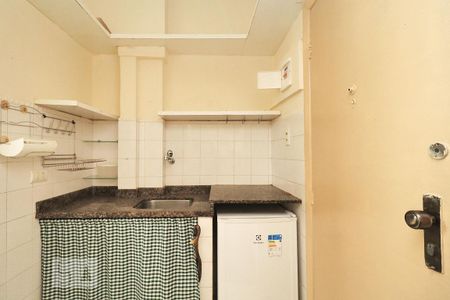 Cozinha. de kitnet/studio para alugar com 1 quarto, 25m² em Copacabana, Rio de Janeiro
