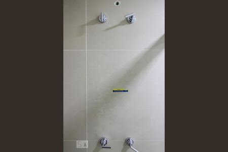 Apartamento para alugar com 68m², 2 quartos e 2 vagas Apartamento para alugar com 68m², 2 quartos e 2 vagasBanheiro social detalhe