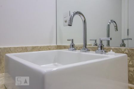 Apartamento para alugar com 68m², 2 quartos e 2 vagas Apartamento para alugar com 68m², 2 quartos e 2 vagasBanheiro suíte