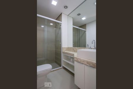 Apartamento para alugar com 68m², 2 quartos e 2 vagas Apartamento para alugar com 68m², 2 quartos e 2 vagasBanheiro social