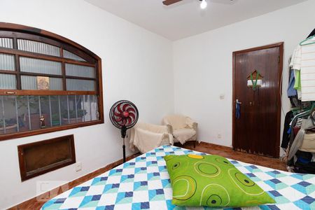 Casa à venda com 82m², 2 quartos e sem vagaSuíte