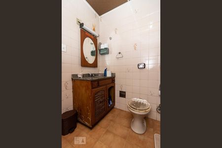 Banheiro social de casa à venda com 2 quartos, 82m² em Del Castilho, Rio de Janeiro